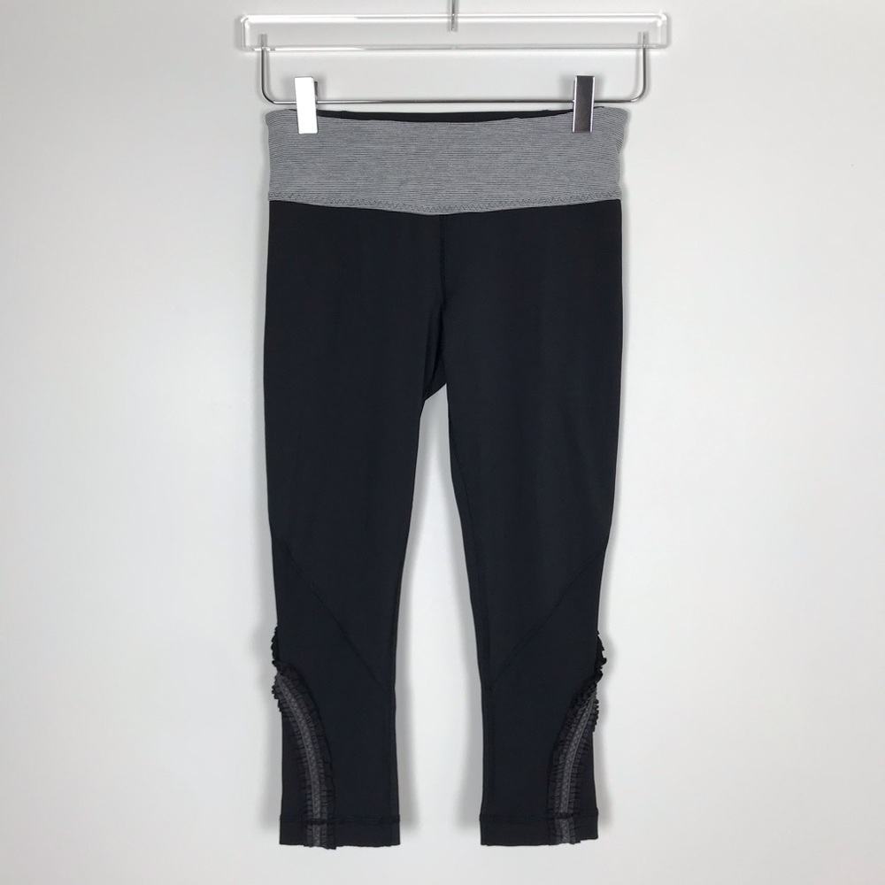 Lululemon Run: Full Tilt Crop Black leggings